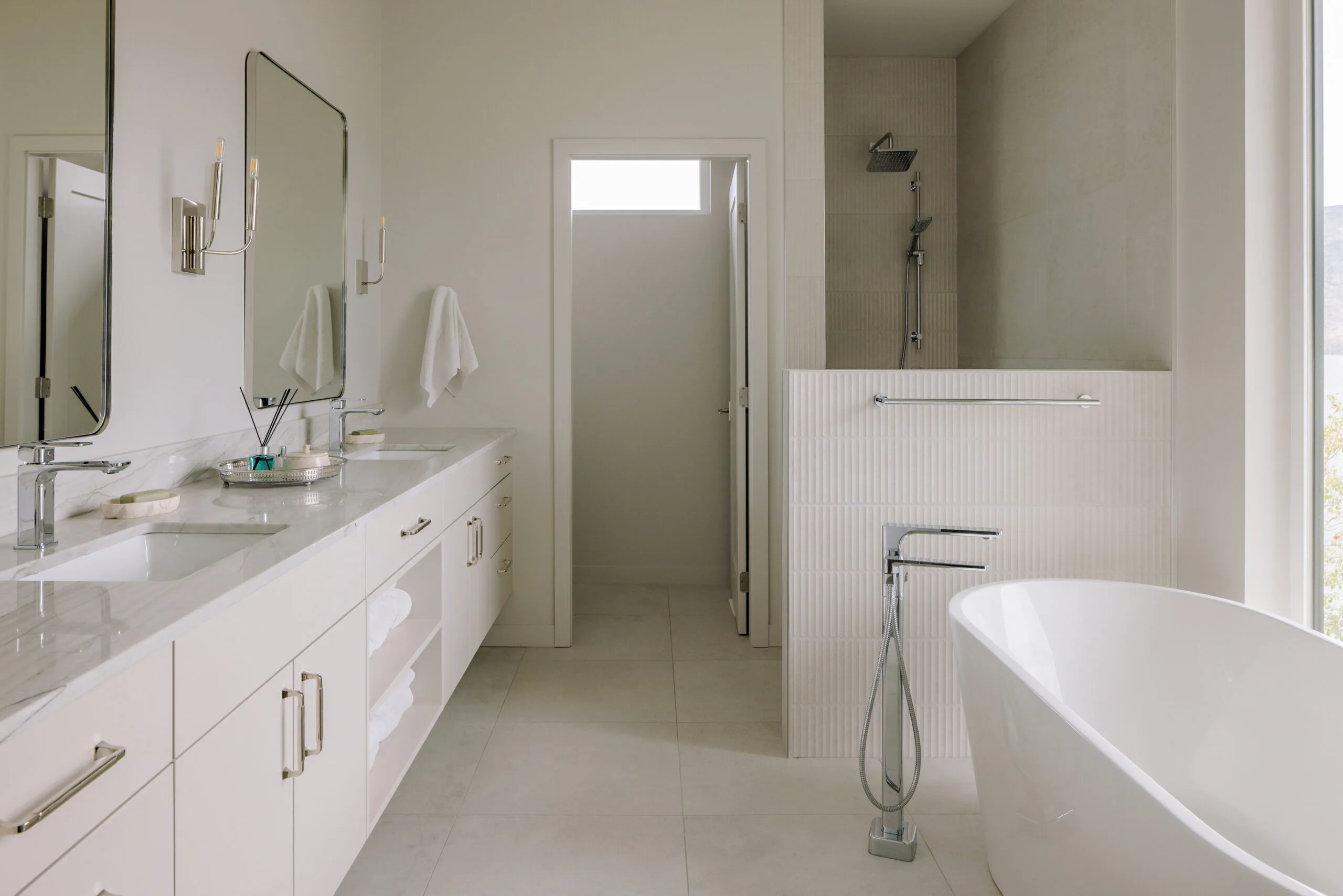Callan — ensuite bathroom