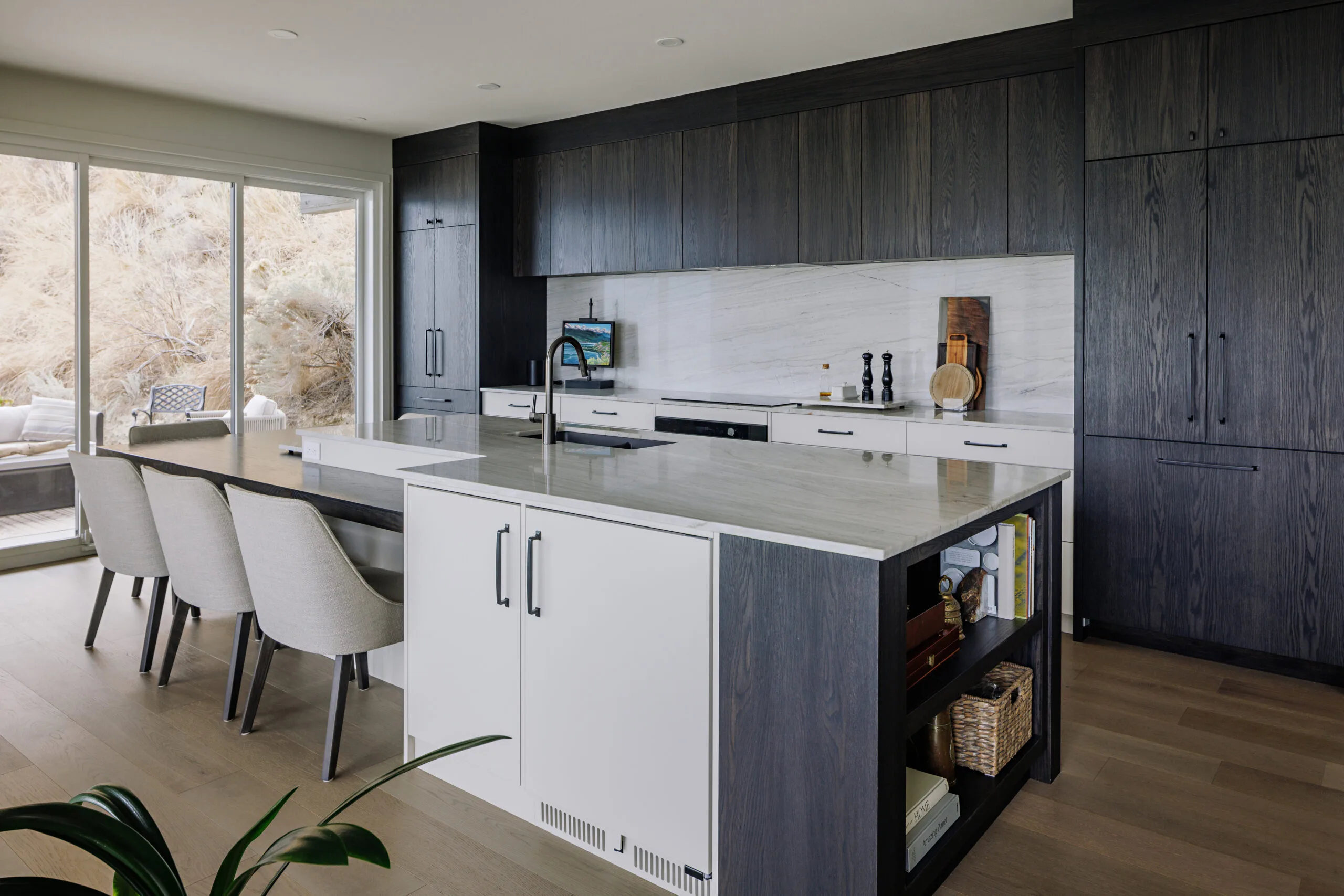 Callan — kitchen with lake views
