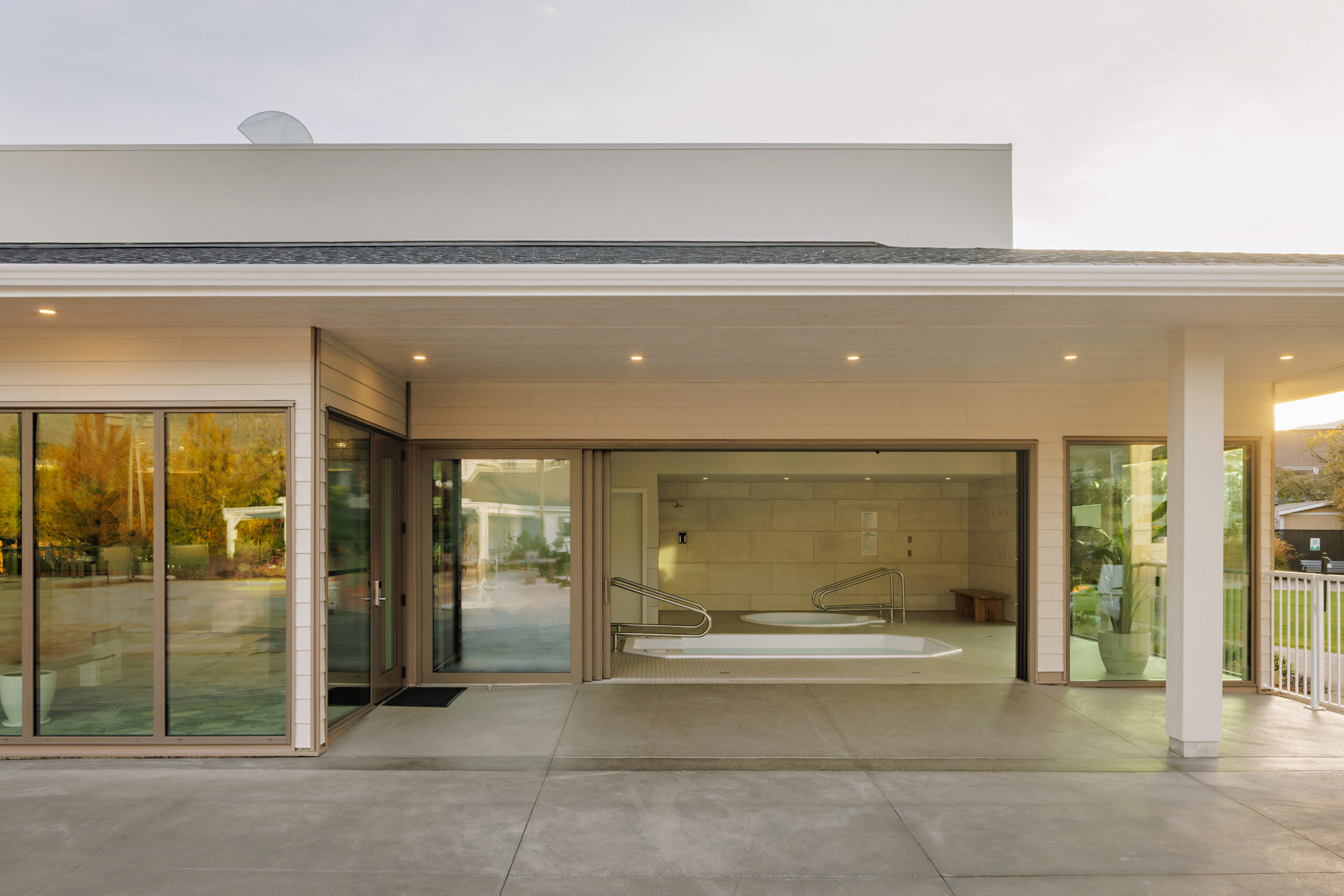 Cold plunge at the Balcomo Salt Spa
