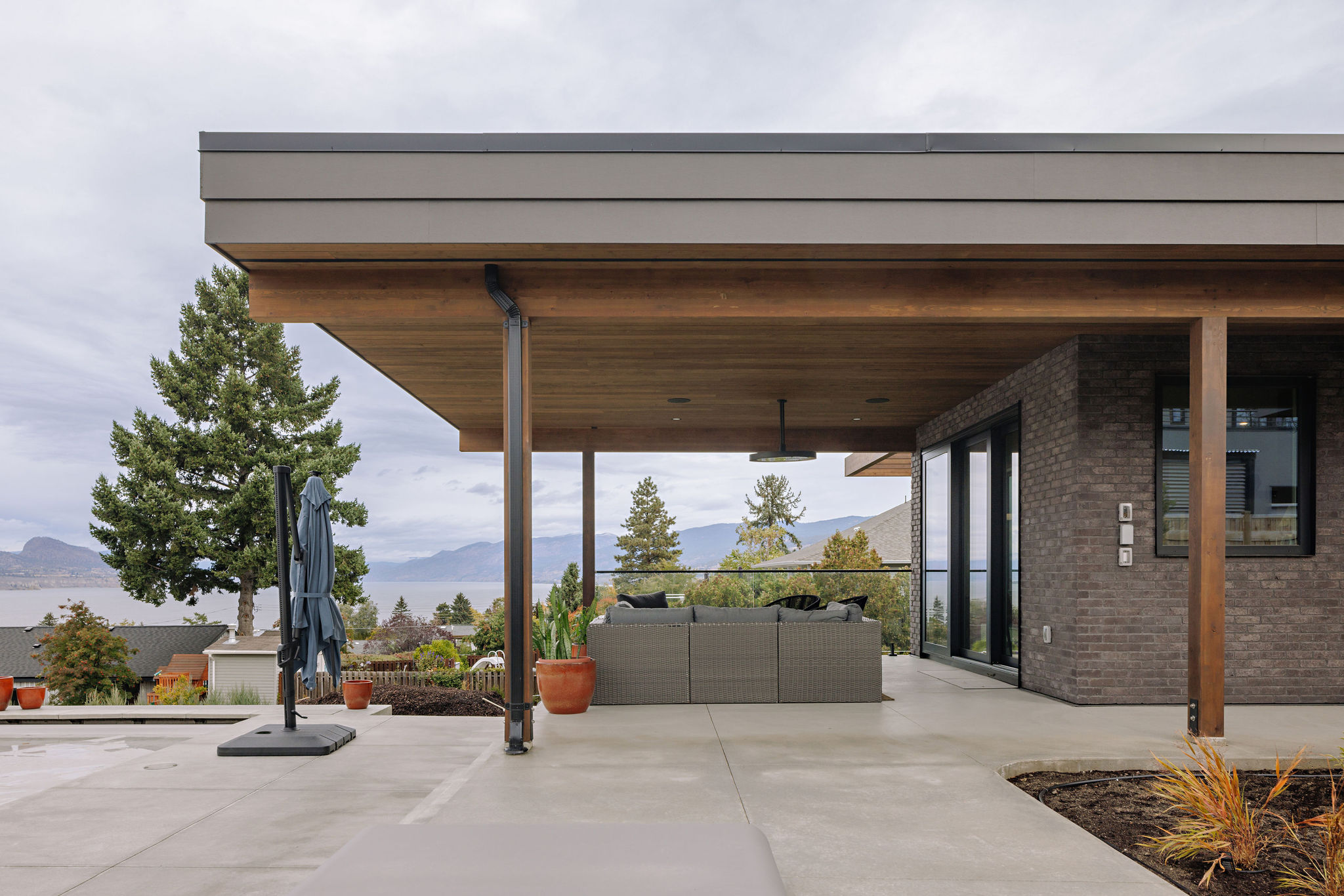 custom home builder Summerland